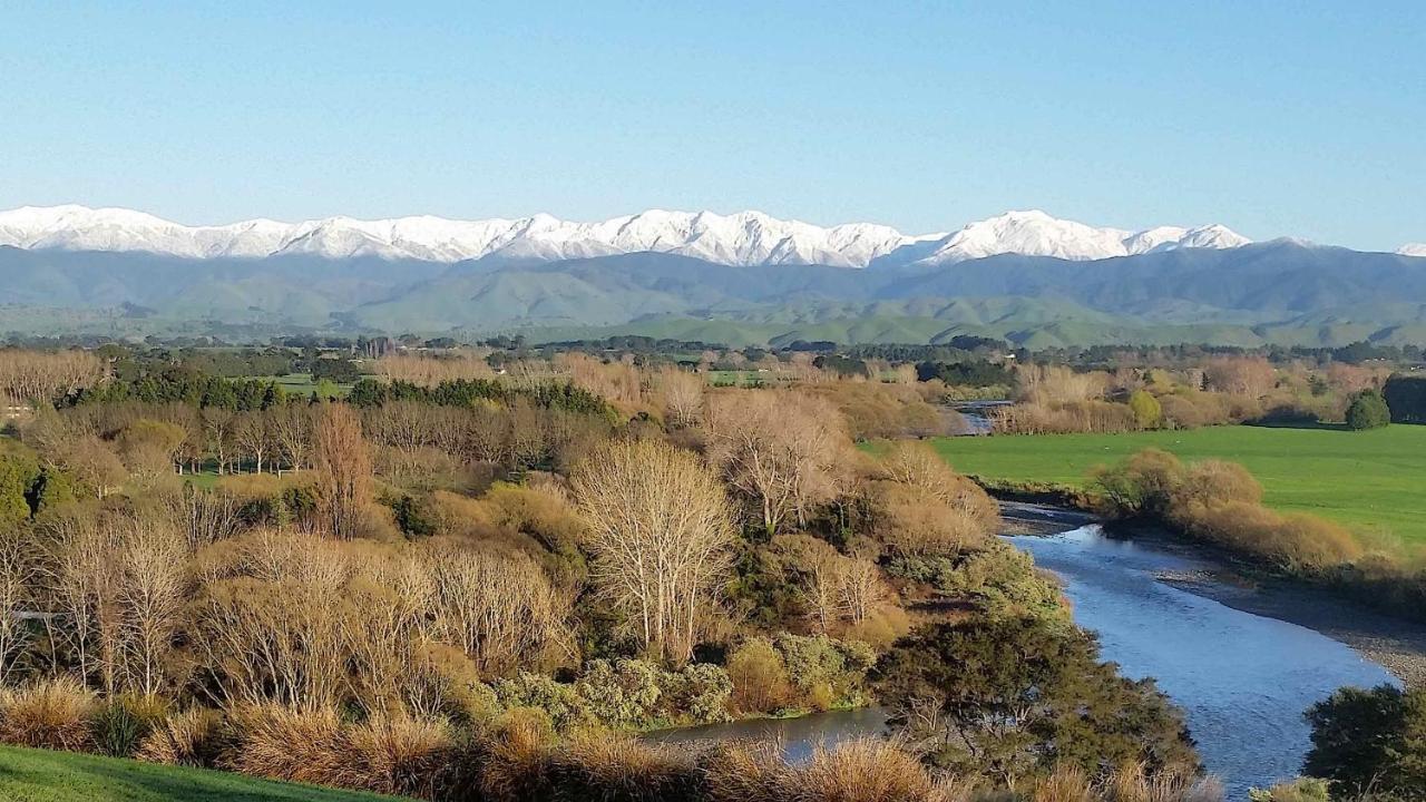 Gallin Farm Alpacas And Farmstay Masterton Exterior photo